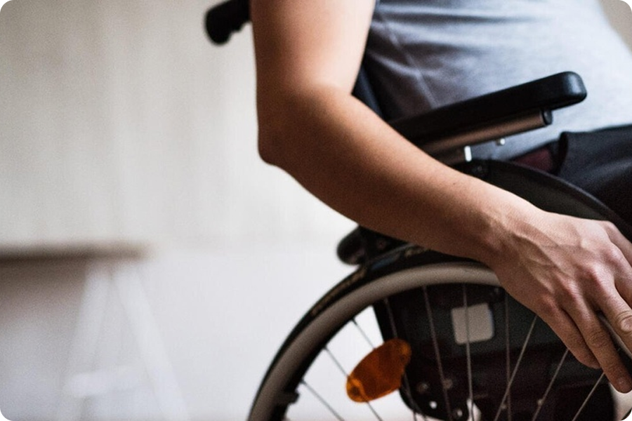 যাদের গতিশীলতা সীমিত তাদের জন্য: স্বাধীনভাবে চলাফেরা করা সম্ভব করে এবং দৈনন্দিন কাজ এবং কাজের জন্য ভ্রমণ সমর্থন করে।